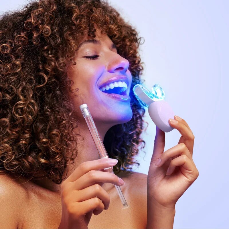FOREO ISSA™ Teeth Whitening Set fogfehérítő szett