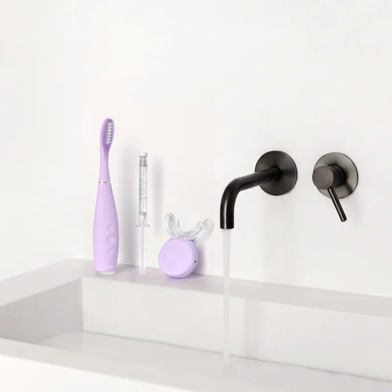 FOREO ISSA™ Teeth Whitening Set fogfehérítő szett