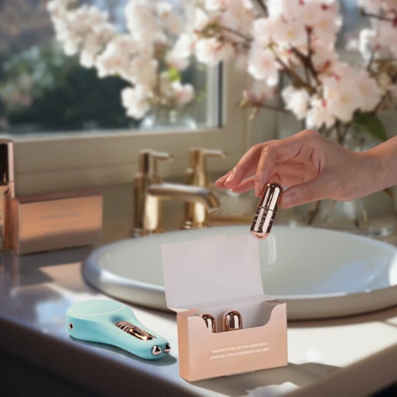 FOREO SUPERCHARGED Eye & Lip Contour Booster vezetőképes szérum a szem és az ajkak kontúrjának erősítésére 3x3.5 ml