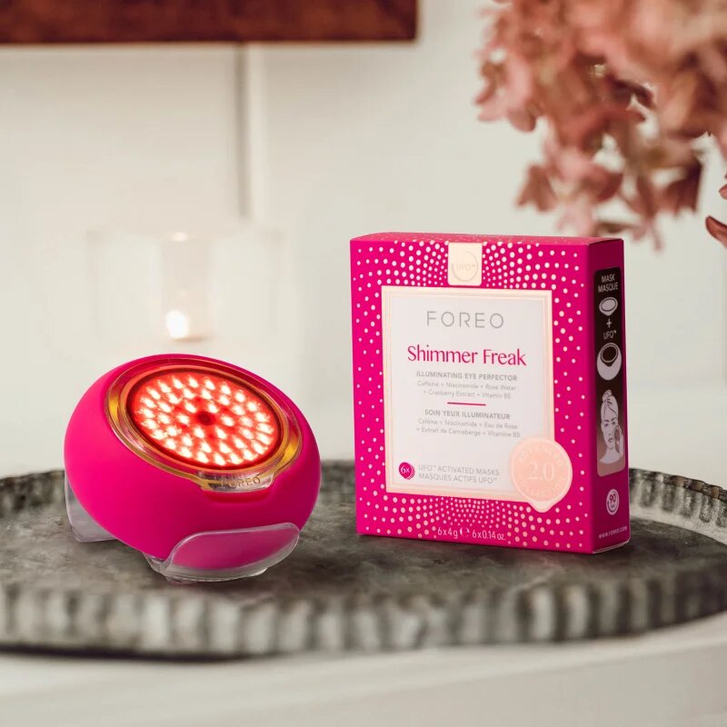FOREO UFO™ 3 LED szónikus készülék az arcmaszk hatásának felgyorsítására LED és NIR infravörös fénnyel 1 db