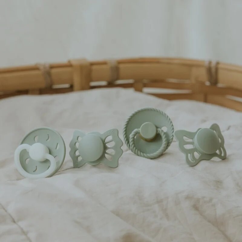 FRIGG Baby's First Pacifier​ Moonlight Sailing cumi Sage