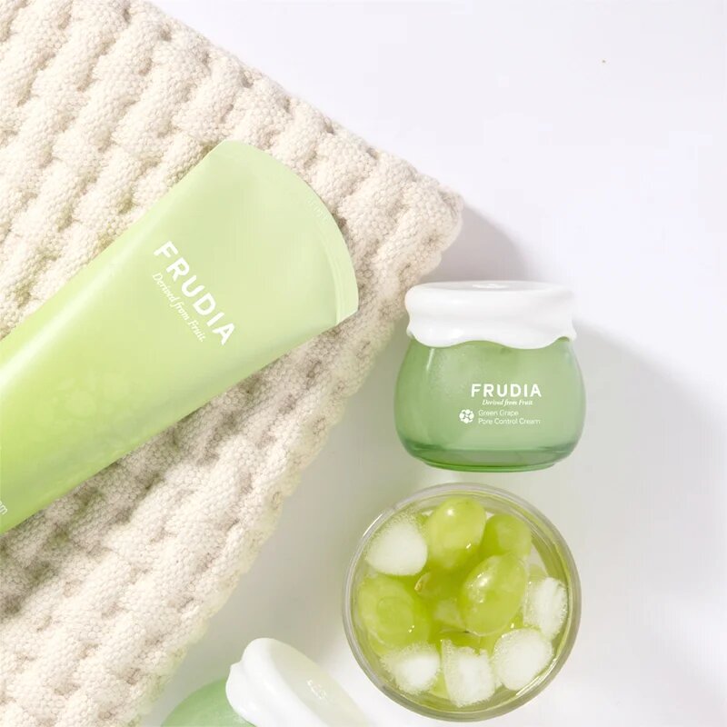Frudia Green Grape hidratáló géles krém a pórusok összehúzására 10 g