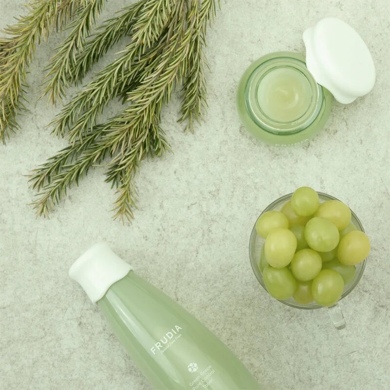 Frudia Green Grape hidratáló géles krém a pórusok összehúzására 10 g