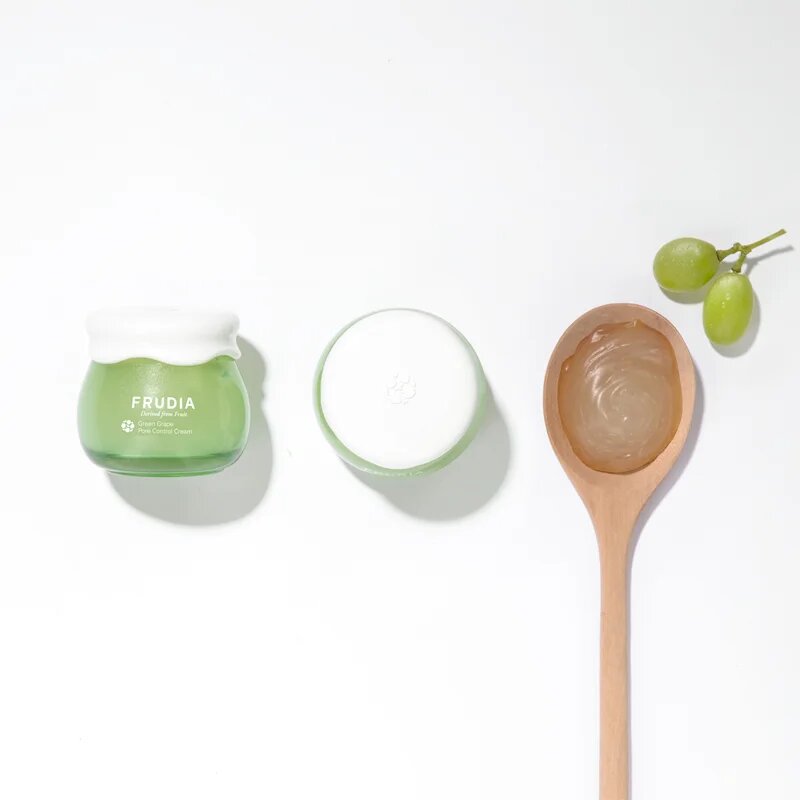Frudia Green Grape hidratáló géles krém a pórusok összehúzására 55 g