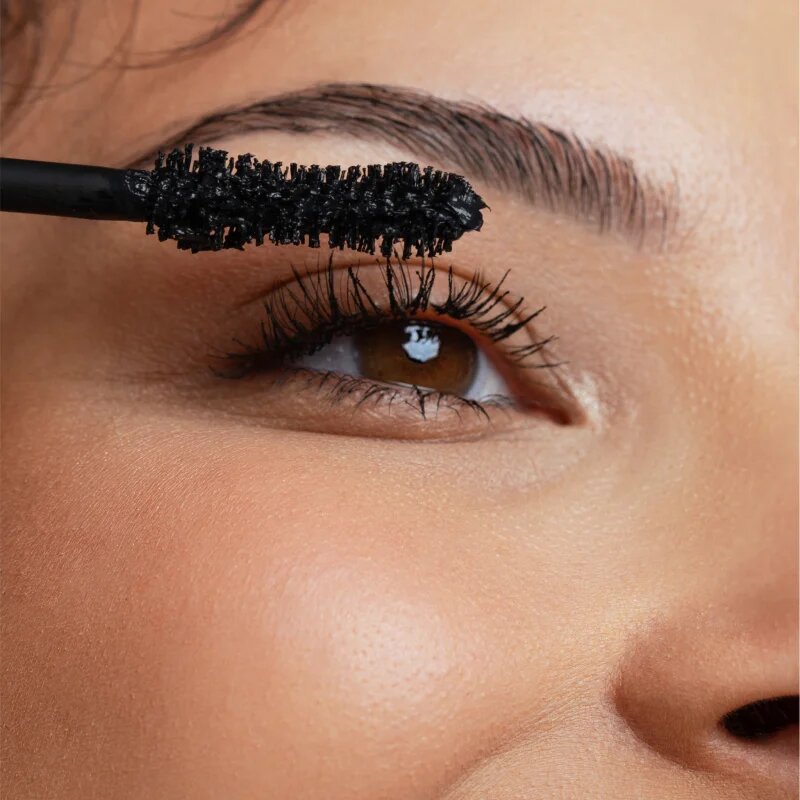 Gabriella Salvete Over The Moon 24H Volume & Curl dúsító tartós szempillaspirál gyémántporral árnyalat Black 9.5 ml