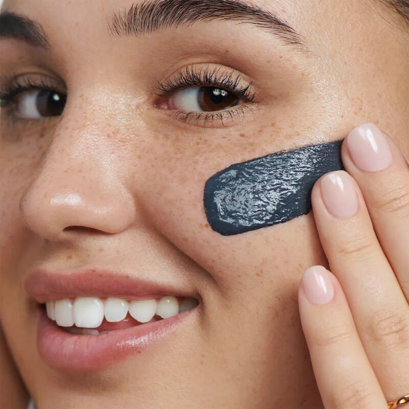 Garnier Pure Active Charcoal tisztító gél 3 in 1 a mitesszerek ellen 150 ml
