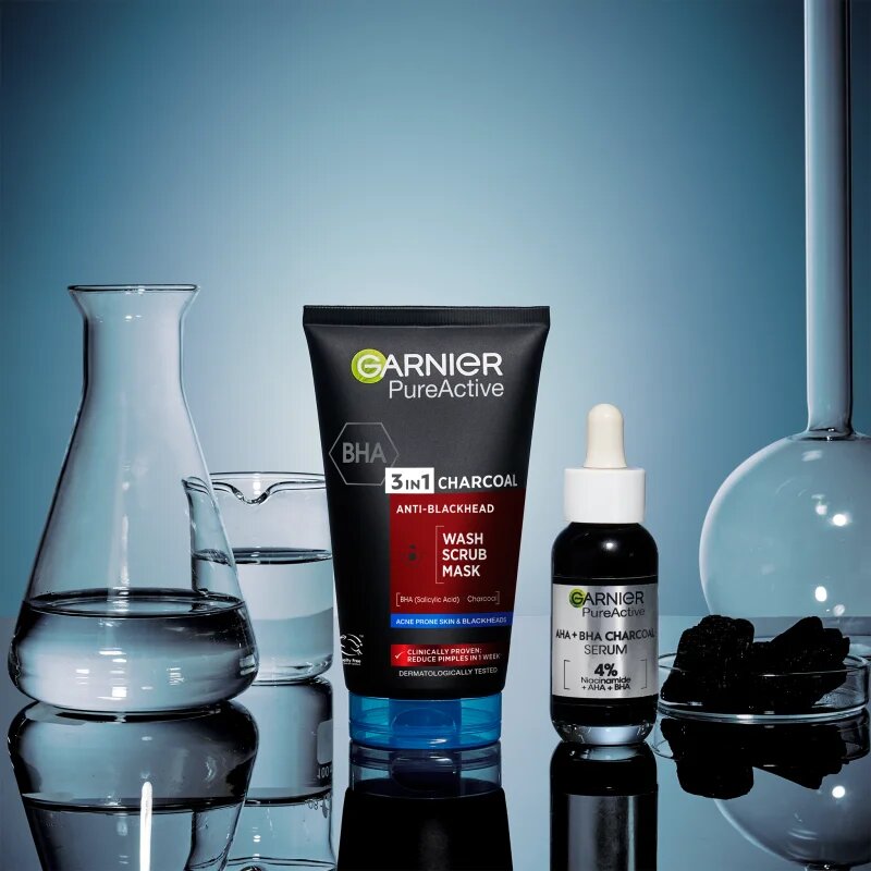 Garnier Pure Active Charcoal tisztító gél 3 in 1 a mitesszerek ellen 150 ml