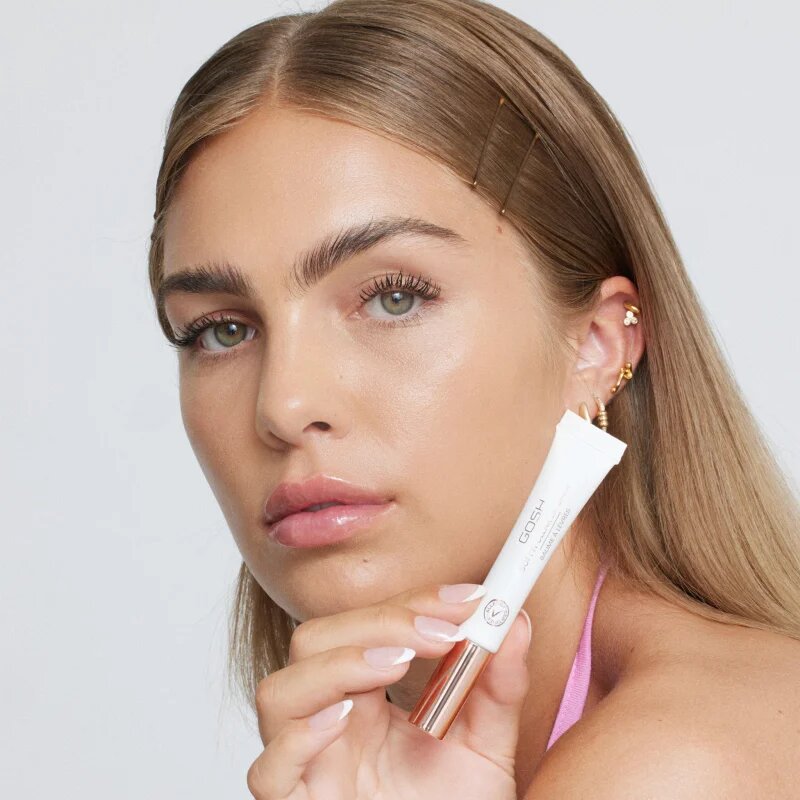 GOSH COPENHAGEN Soft'n Clear Lip Balm tápláló ajakfény árnyalat 001 Glaze 8 ml