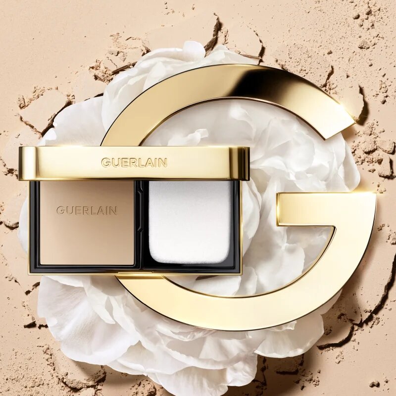 GUERLAIN Parure Gold Skin Control kompakt mattító alapozó utántöltő árnyalat 1W Warm 87 g