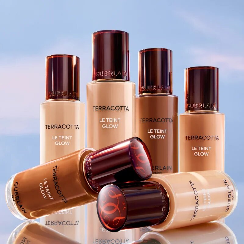 GUERLAIN Terracotta Le Teint Glow élénkítő folyékony make-up természetes hatásért árnyalat 1C Cool 35 ml