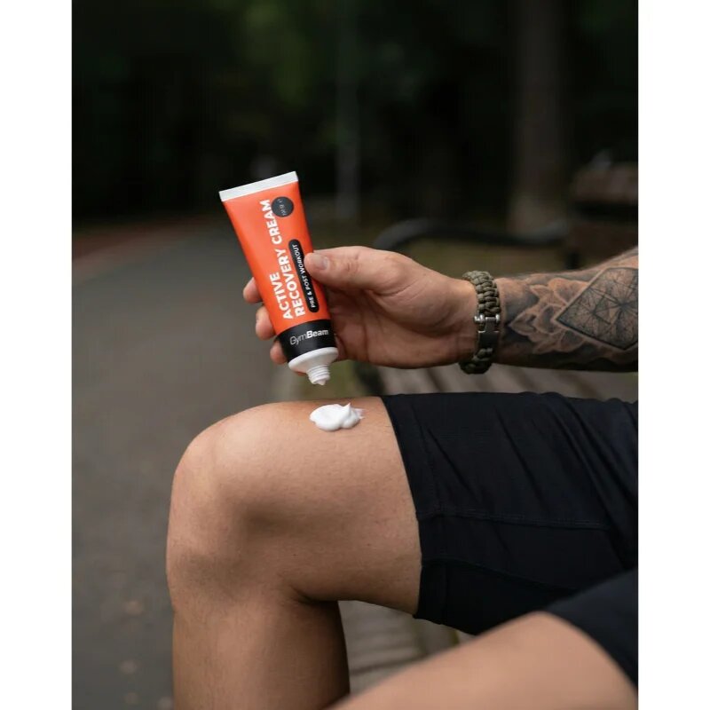 GymBeam Active Recovery Cream masszázskrém az izmokra és az izületekre 100 g