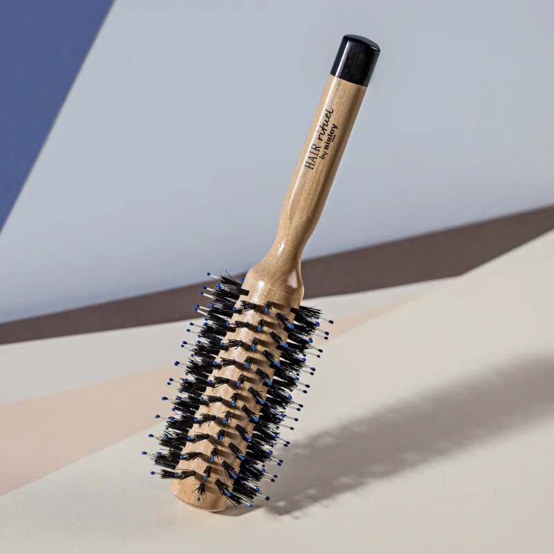Hair Rituel by Sisley The Blow Dry Brush N°2 kör alakú hajkefe a haj kiegyenesítésére 1 db