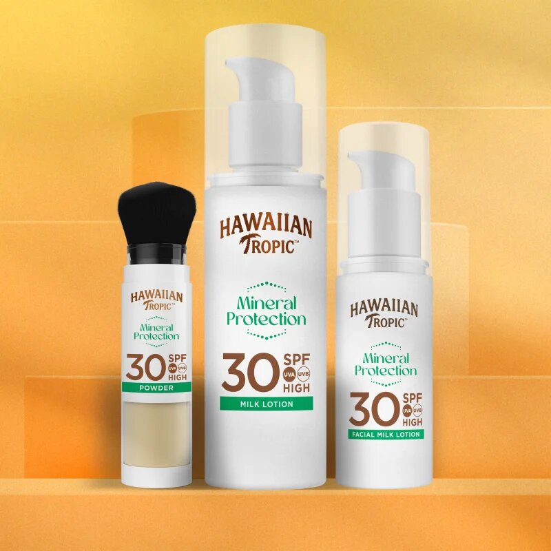 Hawaiian Tropic Mineral Protection Powder Brush vízálló és védő napozó púder SPF 30 4.25 g