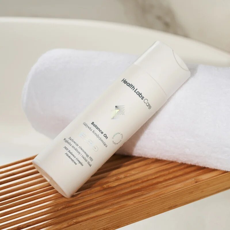 Health Labs Care Balance On Conditioner megújító kondicionáló hajra 200 ml