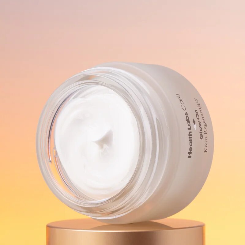 Health Labs Care Glow On Regenerating cream regeneráló krém az arcra 50 ml