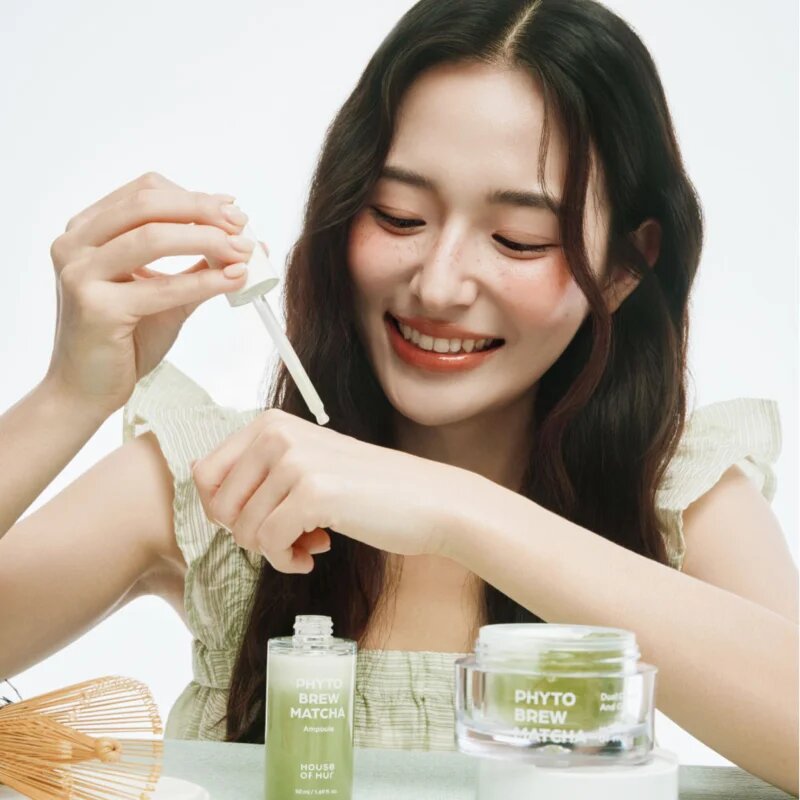House of Hur Phyto Brew Matcha Ampoule hidratáló és nyugtató szérum az élénk bőrért 50 ml