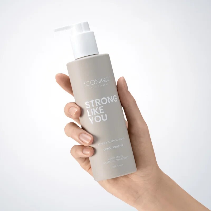 ICONIQUE Professional STRONG LIKE YOU Repair & Strengthening erősítő kondicionáló a károsult hajra 250 ml