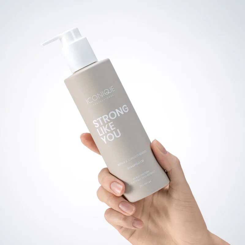 ICONIQUE Professional STRONG LIKE YOU Repair & Strengthening regeneráló sampon a károsult hajra 250 ml