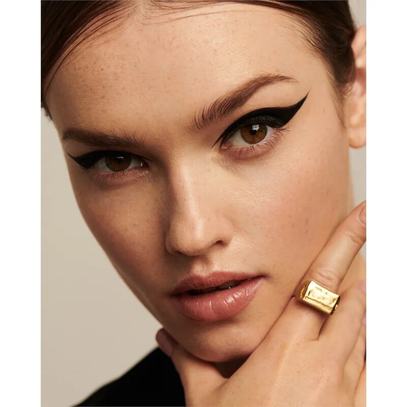 Inglot One Move professzionális folyékony szemceruza 0.55 ml