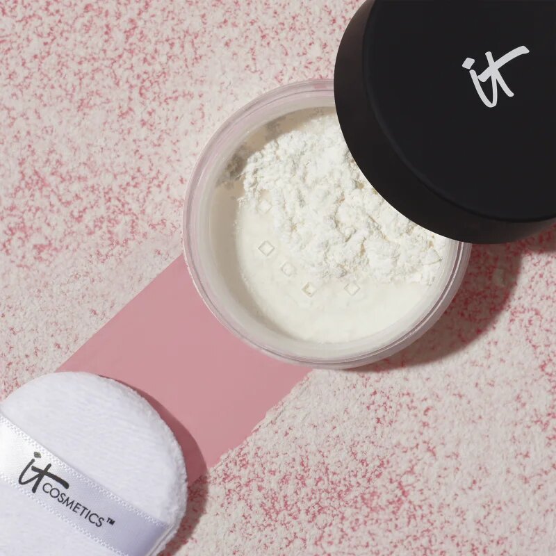 IT Cosmetics Bye Bye Pores Poreless Finish Loose Setting Powder bőrvilágosító könnyed és természetes hatású púder árnyalat Translucent 6.8 g