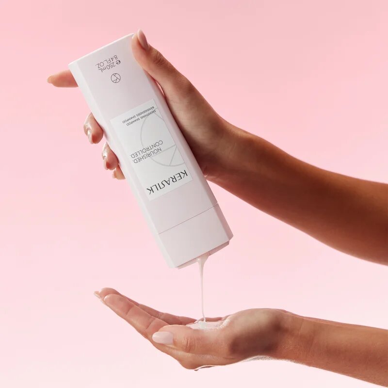 KERASILK Essentials Smoothing Shampoo sampon durva és rakoncátlan hajra 250 ml