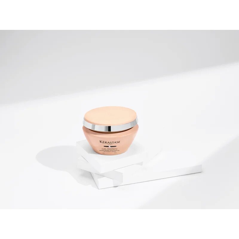 Kérastase Curl Manifesto Masque Beurre Haute Nutrition tápláló maszk a hullámos és göndör hajra 200 ml
