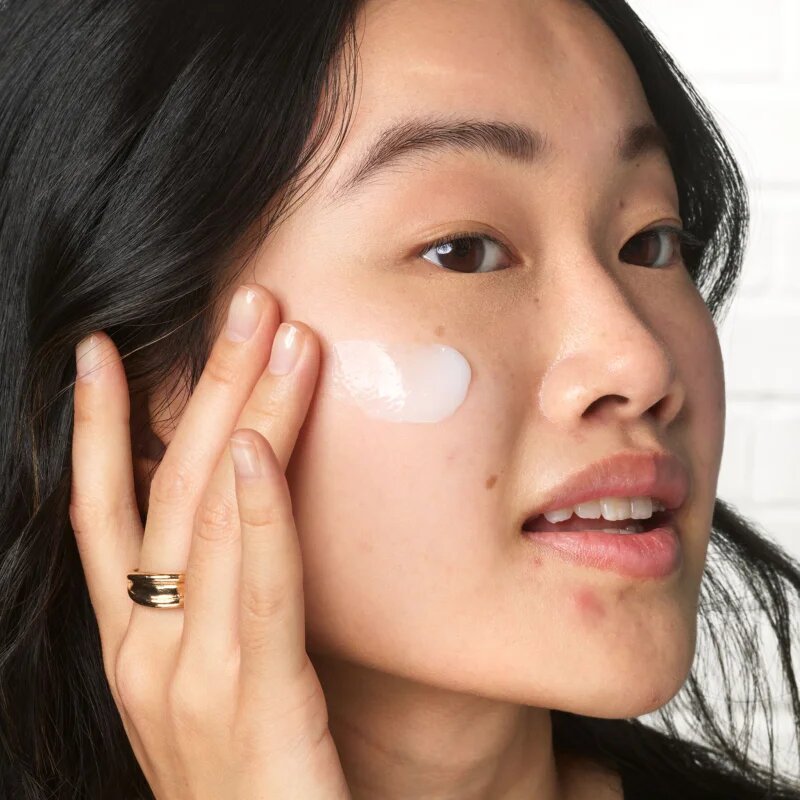 Kiehl's Dermatologist Solutions Expertly Clear Blemish-Treating & Preventing Lotion arckrém az aknés bőrre hölgyeknek 60 ml