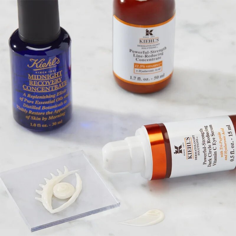 Kiehl's Dermatologist Solutions Powerful-Strength Line-Reducing & Dark Circle-Diminishing Vitamin C szérum szemre minden bőrtípusra beleértve az érzé