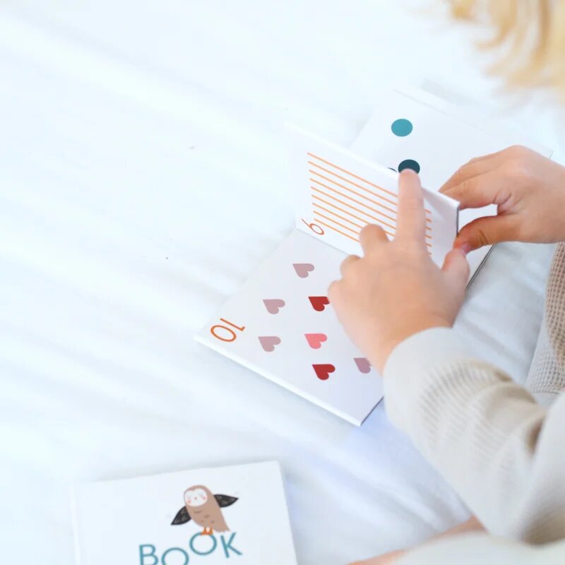 Kolorky Book Shapes forgatható könyvecske gyermekeknek 1 db