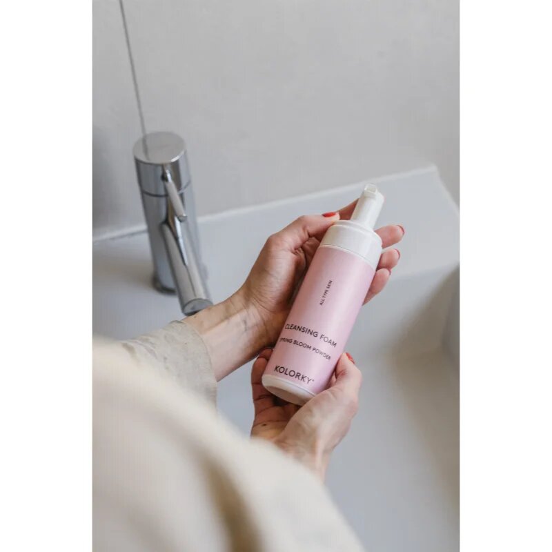 Kolorky Cleansing Foam finoman tisztító hab Spring Bloom Powder 150 ml