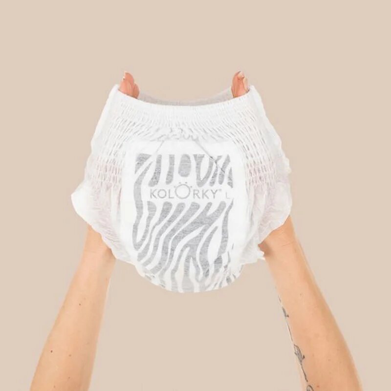 Kolorky Deluxe Velvet Pants Wild eldobható nadrágpelenkák L méret 8-13 Kg 19 db