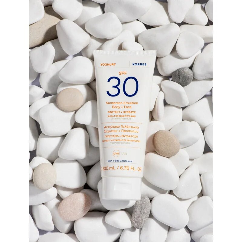Korres Yoghurt Sunscreen napozótej arcra és testre SPF 30 200 ml