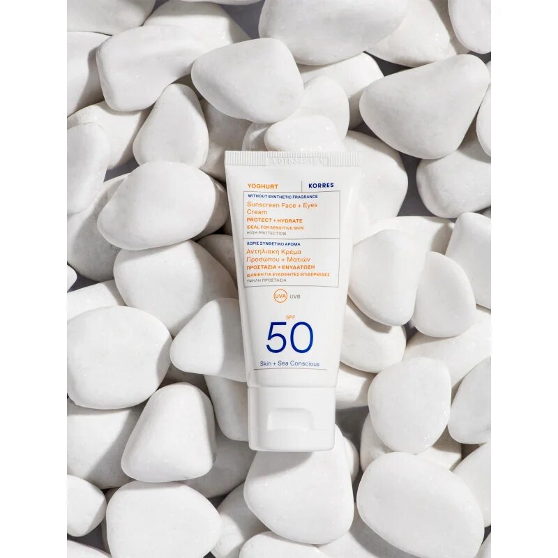 Korres Yoghurt Sunscreen védőkrém az arcra és a szem környékére SPF 50 50 ml