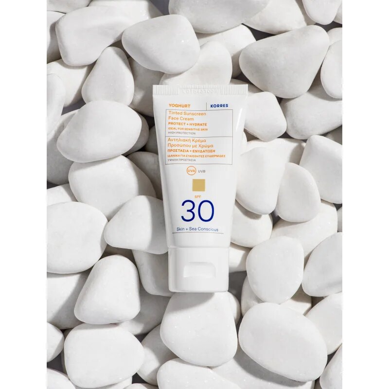 Korres Yoghurt Tinted Sunscreen színező napozókrém SPF 30 50 ml