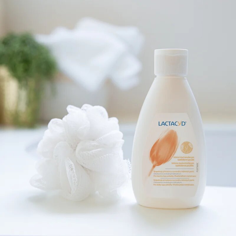 Lactacyd Femina nyugtató emulzió az intim higiénára 400 ml