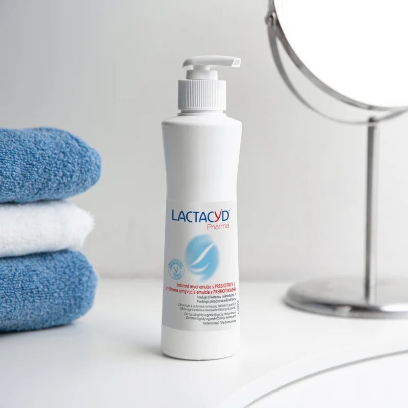 Lactacyd Pharma emulzió intim higiéniára with Prebiotic 250 ml