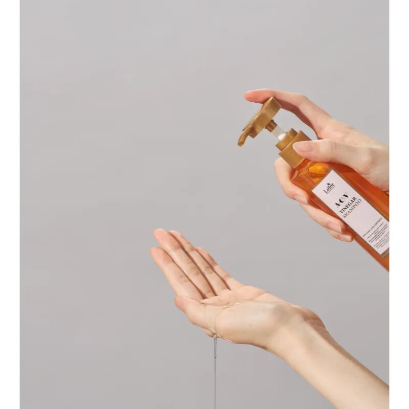 La'dor ACV Vinegar mélyen tisztító sampon a fénylő és selymes hajért 150 ml