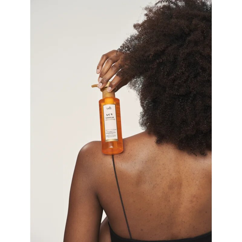 La'dor ACV Vinegar mélyen tisztító sampon a fénylő és selymes hajért 150 ml