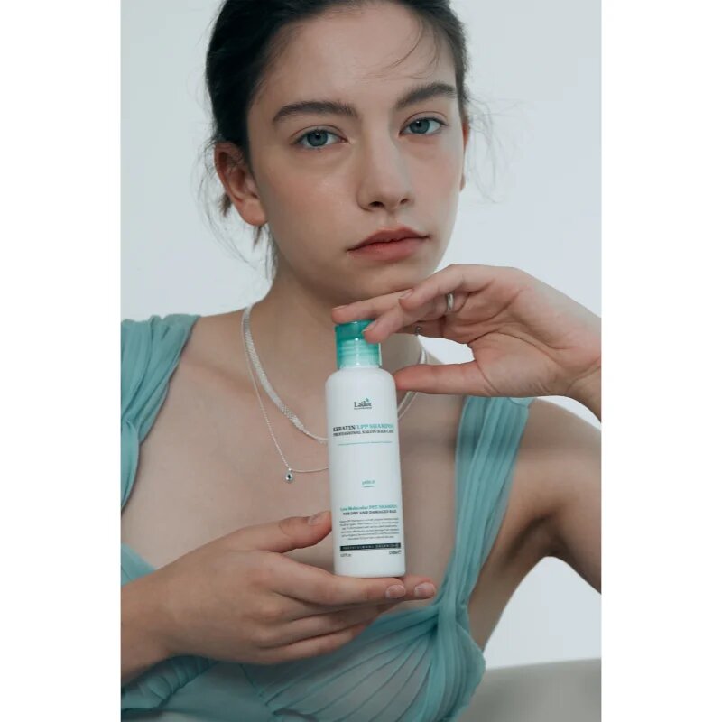 La'dor Keratin LPP keratinos regeneráló sampon táplált és fényes hatásért 150 ml