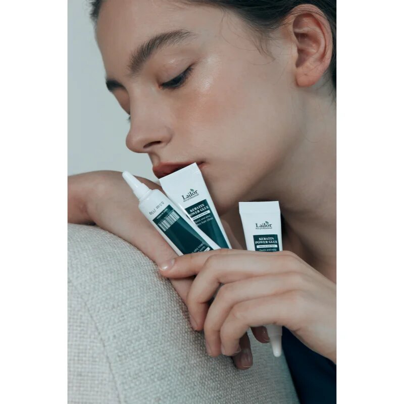 La'dor Keratin Power Glue öblítést nem igénylő hajkúra keratinnal 4x15 g