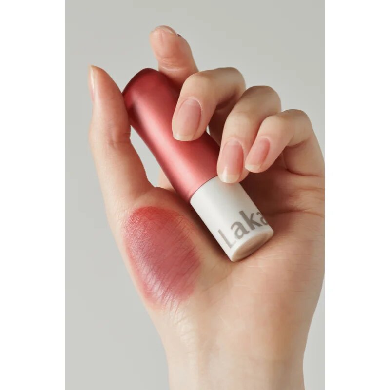 Laka Soul Vegan Lip Balm ajakbalzsam a hidratálásért és a fényért árnyalat Berry 3.9 g