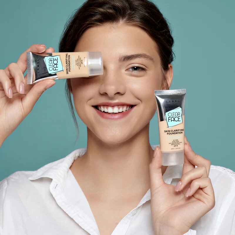 LAMEL OhMy Clear Face Magas fedésű alapozó árnyalat 401 40 ml