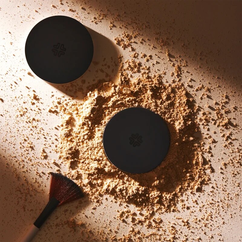 Lily Lolo Mineral Foundation ásványi púderes make - up árnyalat Porcelain 10 g