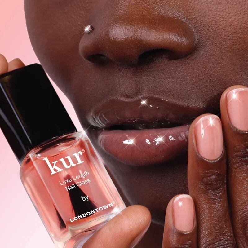 LONDONTOWN Kur Luxe Length Nail Gloss körömerősítő lakk gyenge és sérült körmökre 12 ml