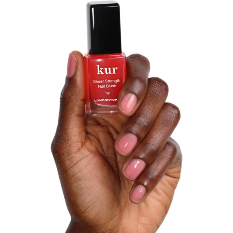 LONDONTOWN Kur Sheer Strength Nail Blush feszesítő és világosító színezett bőrápoló körmökre árnyalat Poppy 12 ml