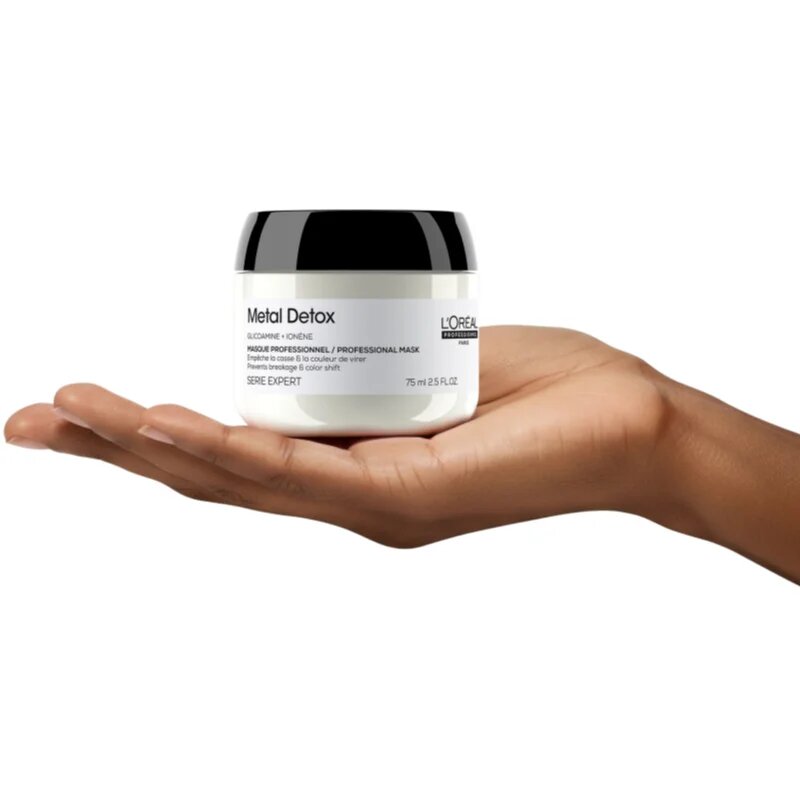 L’Oréal Professionnel Serie Expert Metal Detox mélyen tápláló maszk a festett és károsult hajra 75 ml