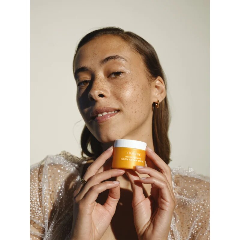 Lumene Nordic-C [VALO] Glow Cream élénkítő nappali krém SPF 30 50 ml