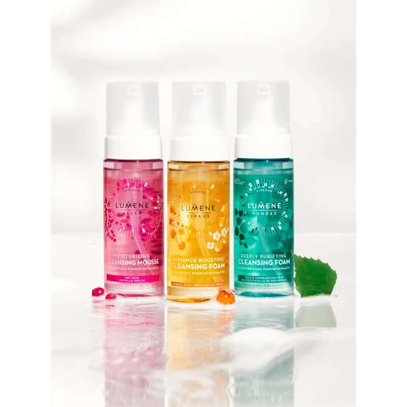 Lumene Radiance Boosting [KIRKAS] bőrvilágosító tisztító hab 150 ml