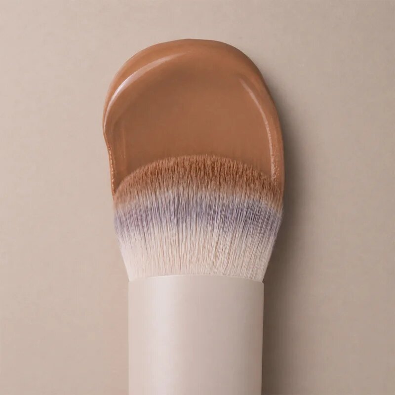 Luvia Cosmetics Nude Aura Blurring Buffer kabuki alapozóecset 115 1 db