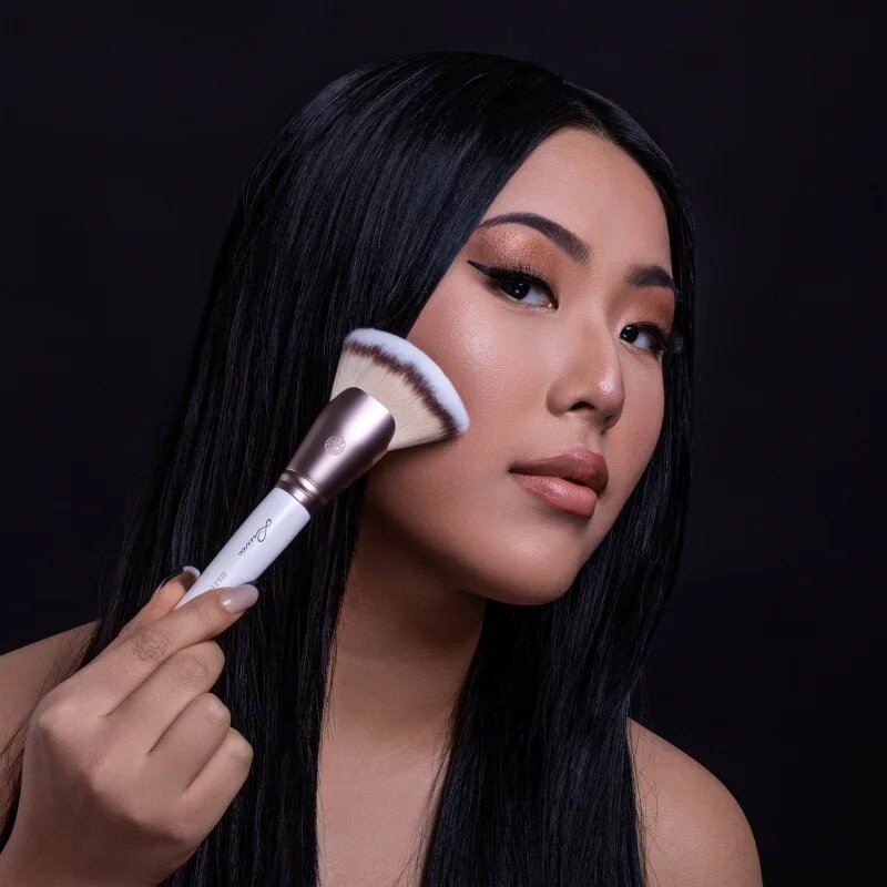Luvia Cosmetics Prime Countour Prime Contour kontúr ecset 1 db